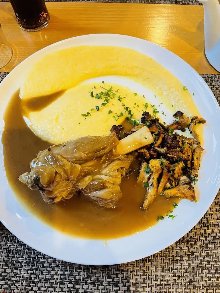 Weiting Wu_LA FORET_Arbonne-la-Forêt_review