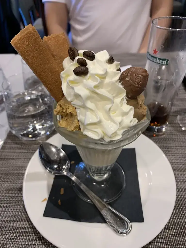 Steph & Alex_L'ambassade - Restaurant 78 Area Wedding_Rochefort-en-Yvelines_review