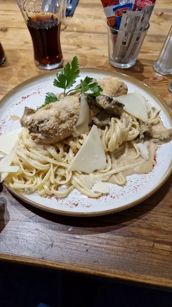 Lars Heykers_Restaurant LA FLEUR DE LYS_Houssaye-en-Brie_review