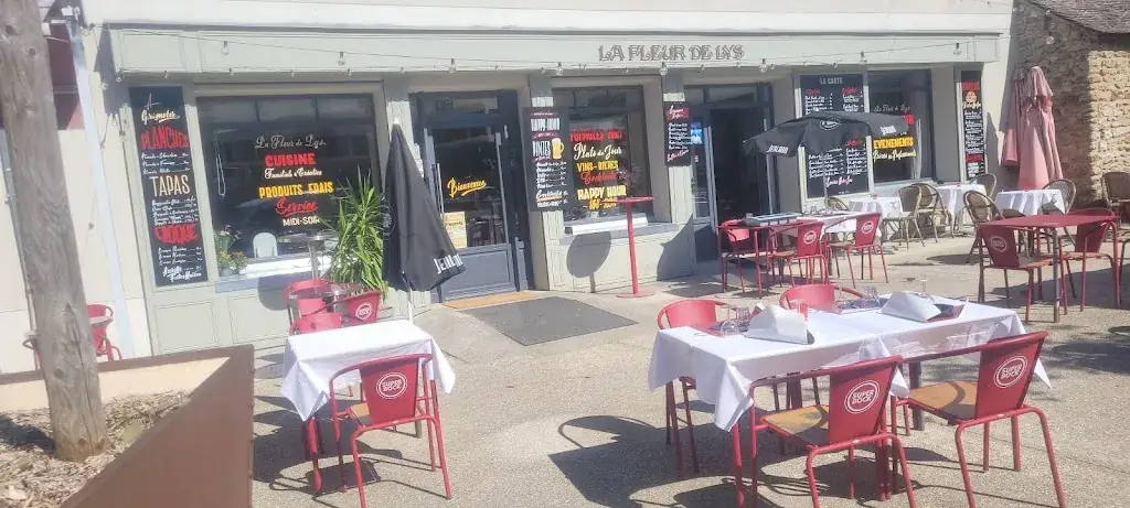 Restaurant LA FLEUR DE LYS Restaurant in Houssaye-en-Brie