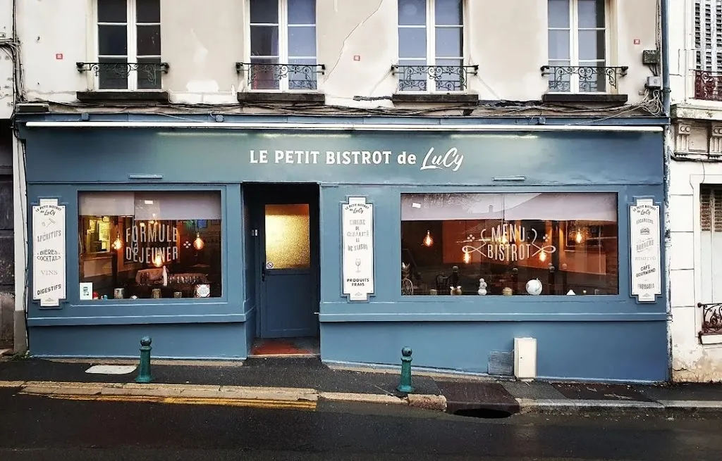 Le Petit Bistrot de LuCy Restaurant in Pontoise