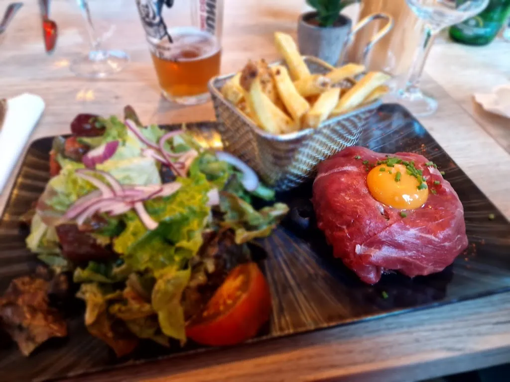 Catalin Dumitrescu_L'INSTANT PARTAGÉ_Vauréal_review