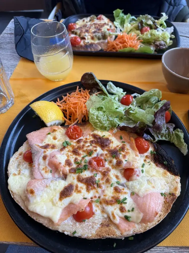 Andy Dolinski_Le Père Baptiste_Wissant_review