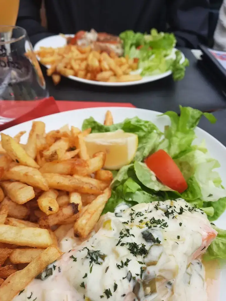 Patricia M_Brasserie Charlemagne 800_Wissant_Bewertung