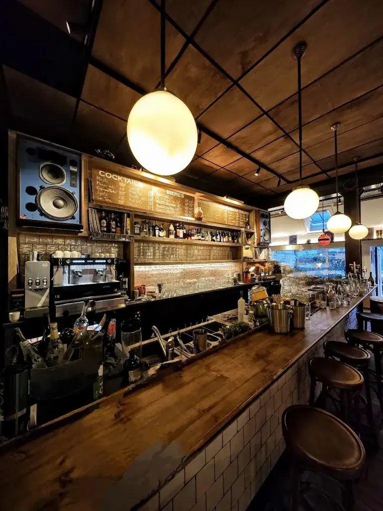 Patrick Randriamanampisoa_Le Tennis Wissant : Bar - Restaurant - Tennis Club_Wissant_review