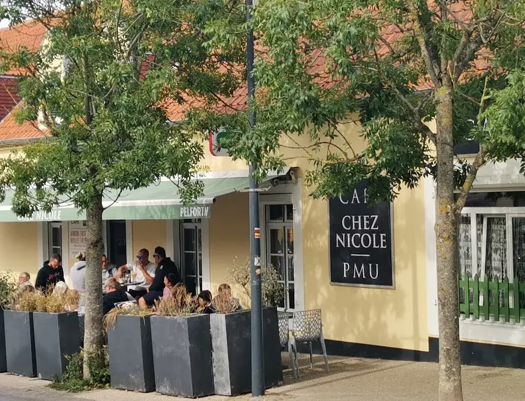 Chez Nicole Café PMU_Wissant_slider_image_2