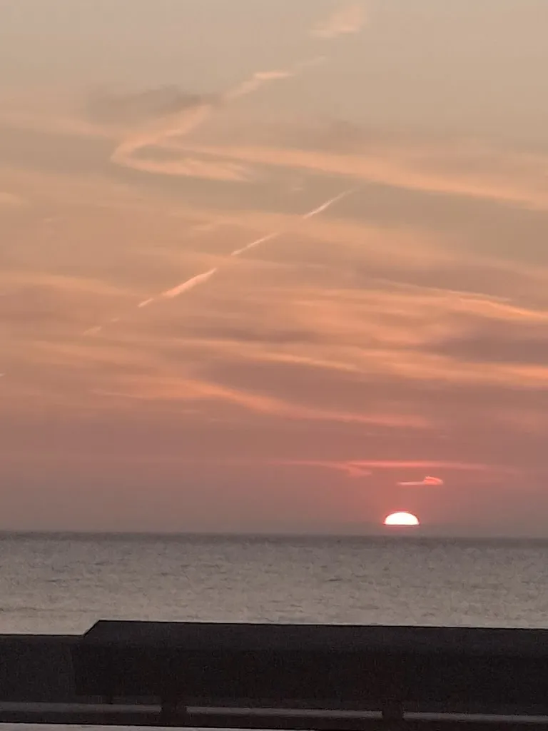 Sami Crossland_La Digue_Wissant_review