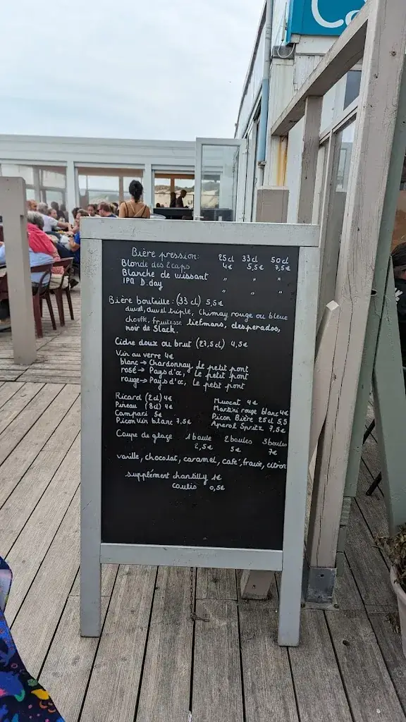 Andy Burgess_Les Sirènes - Moules Frites sur Mer_Wissant_review