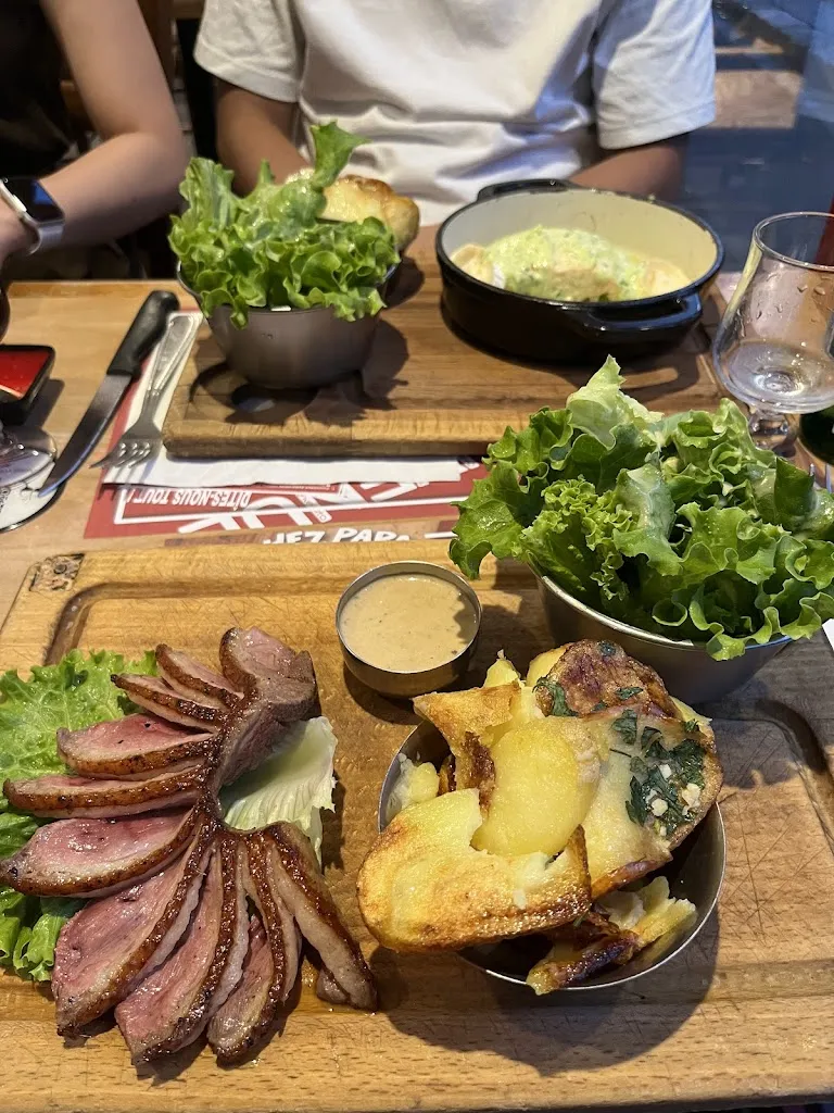 Phuong Hoa Nguyen_Chez Papa_Arcueil_recensione