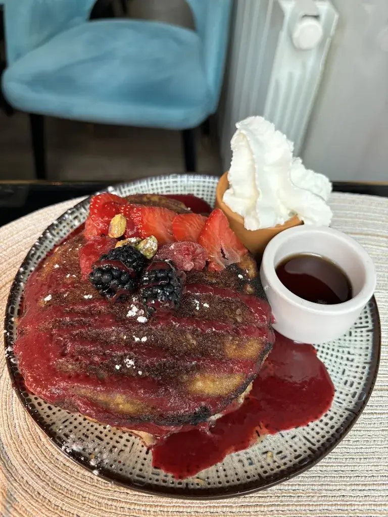 Lillia Ennebati_Le Monti Restaurant_Arcueil_review