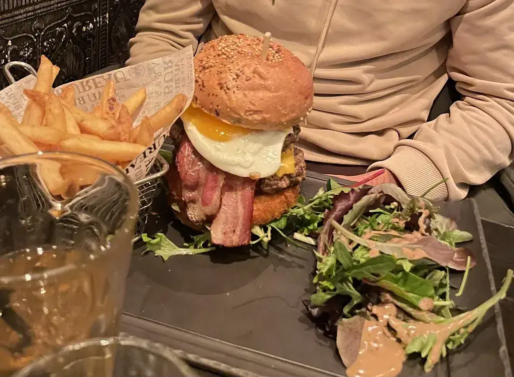 Kasia Blaze_Au Bureau_Arcueil_review