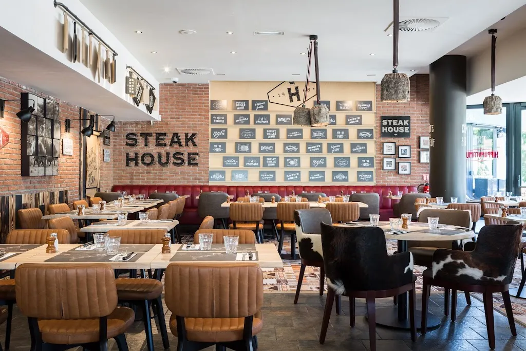 Hippopotamus restaurant in Arcueil