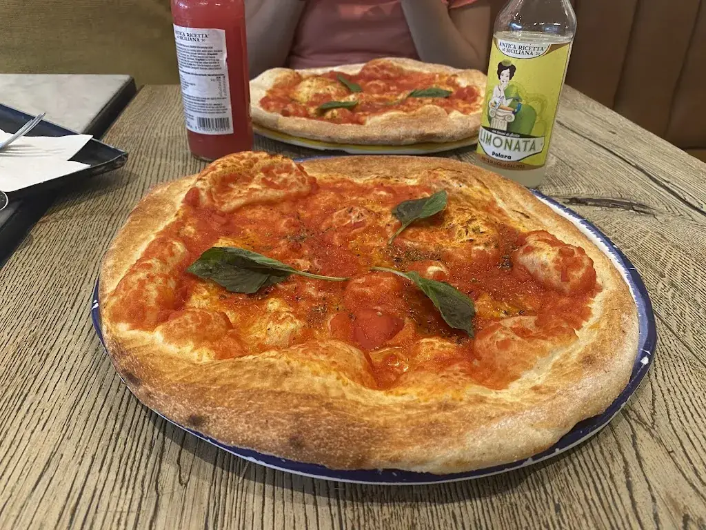 Karla Plascencia_IT - Italian Trattoria La Vache Noire_Arcueil_review