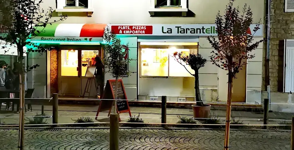 La Tarentella Restaurant in Asnières-sur-Oise