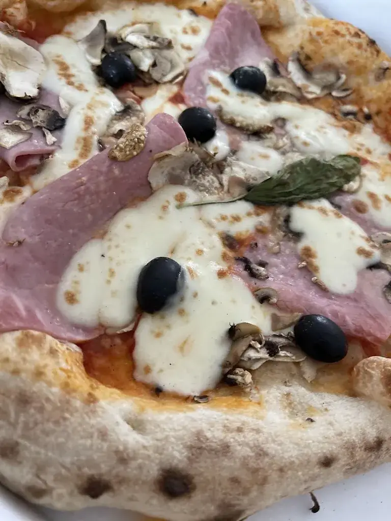 Julie Houbron_Provocateur de Goût_Asnières-sur-Oise_review