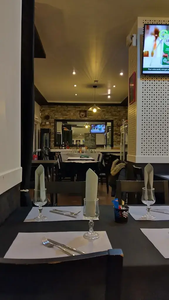 PC N_Le Palace_Villeneuve-le-Roi_review