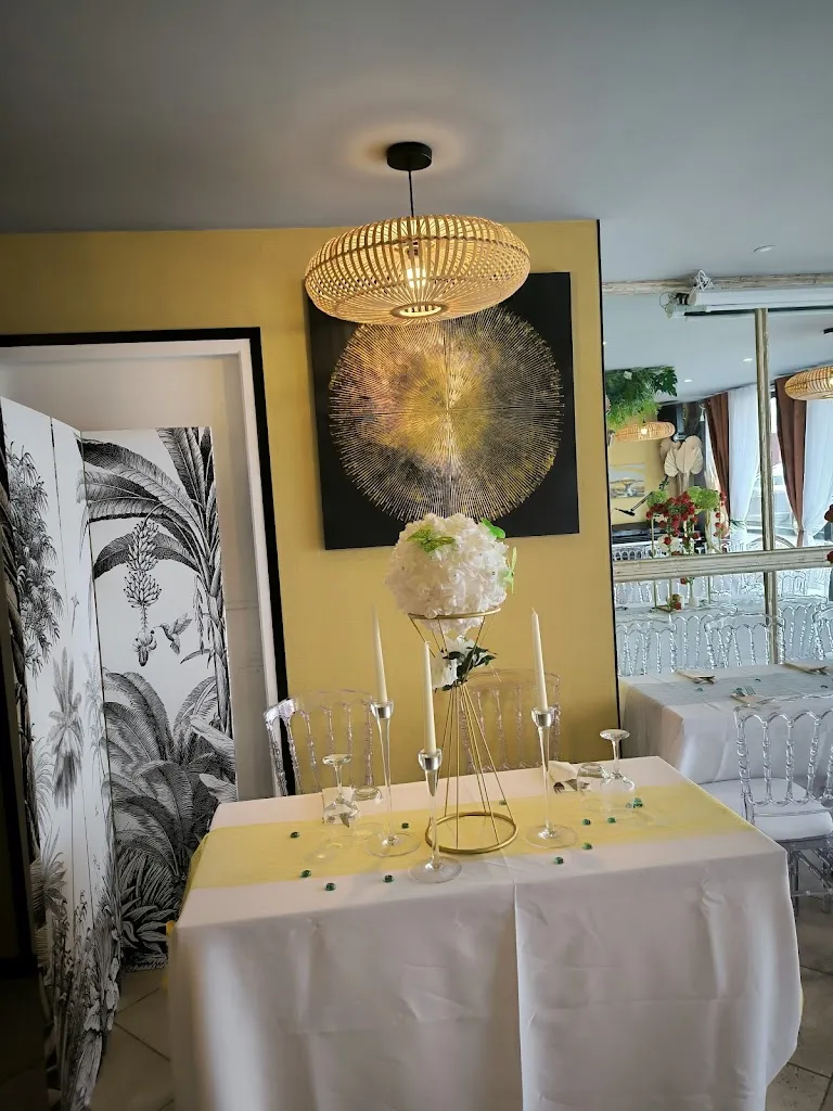 O Délice Eternel restaurant in Andrésy