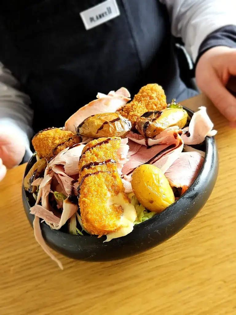 Marcus Standish_Restaurant Expedition_73210_review