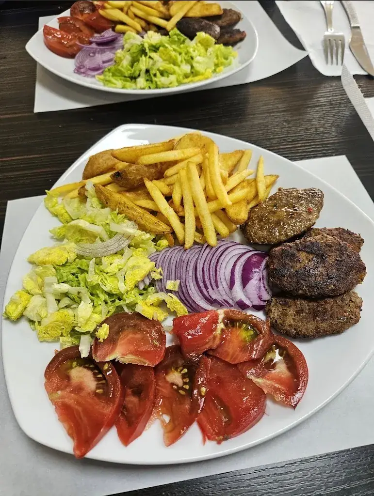 Jad Chourak_Chez Abii_Andrésy_review