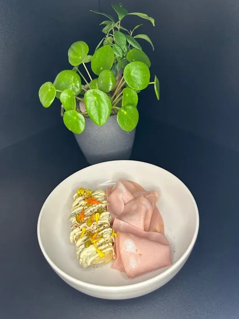 Aux Berges du Bonheur Conflans-sainte-Honorine_Conflans-Sainte-Honorine_slider_image_2