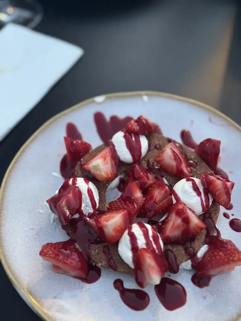 Aux Berges du Bonheur Conflans-sainte-Honorine_Conflans-Sainte-Honorine_slider_image_3