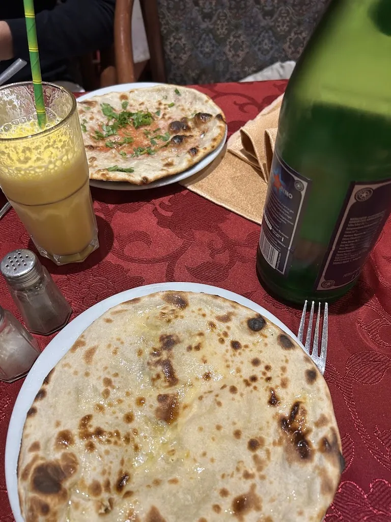 Restaurant Rajput_Conflans-Sainte-Honorine_slider_image_2