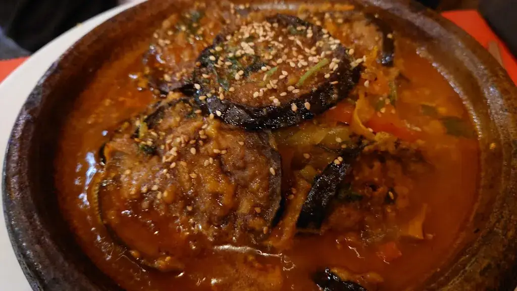 Christine GINET_Le Chameau_Neuville-sur-Oise_recensione