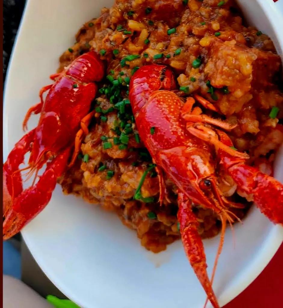 AYMEN ROUISSI_Bateau Chocolaté_Conflans-Sainte-Honorine_review