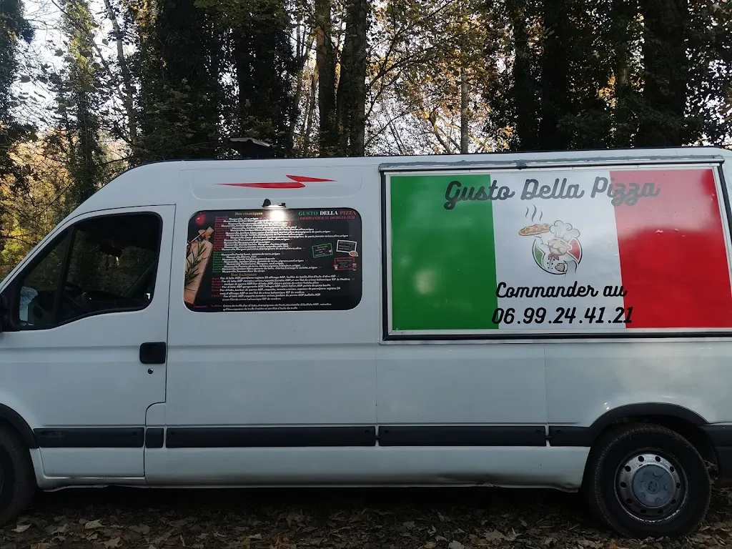 Gusto Della pizza_Attainville_slider_image_3