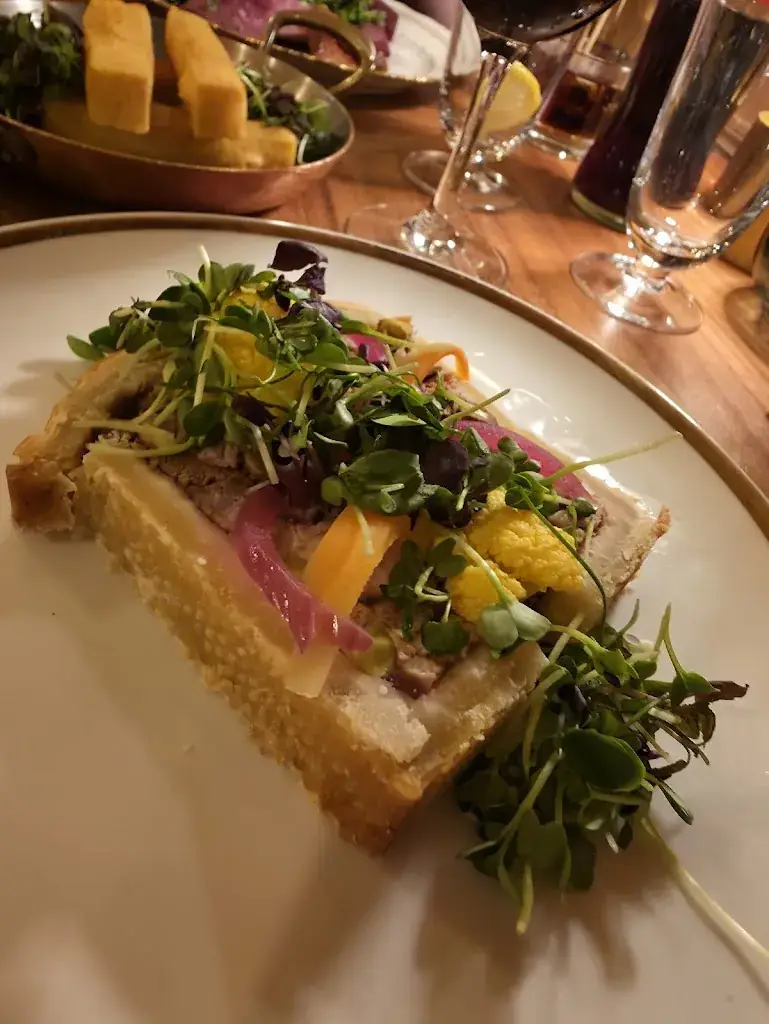 Frederic Neau_Augustine - La Table du Château_Maffliers_review