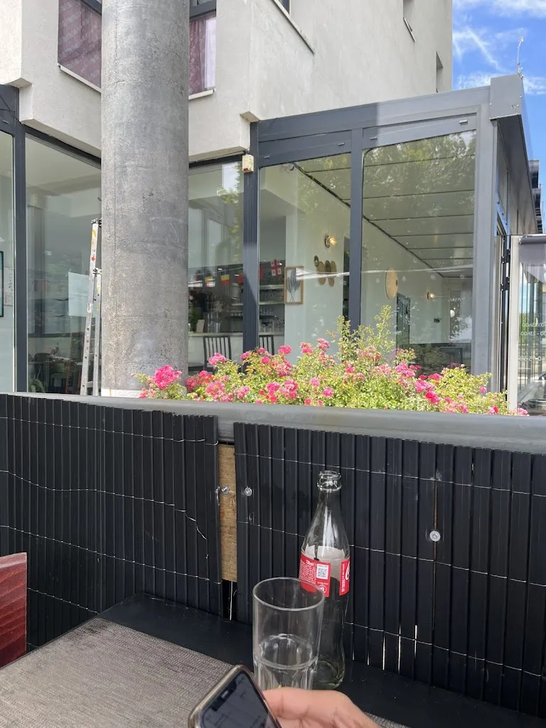 Ken Veejasen IYAVOO_Le Petit Istanbul_Bouffémont_review