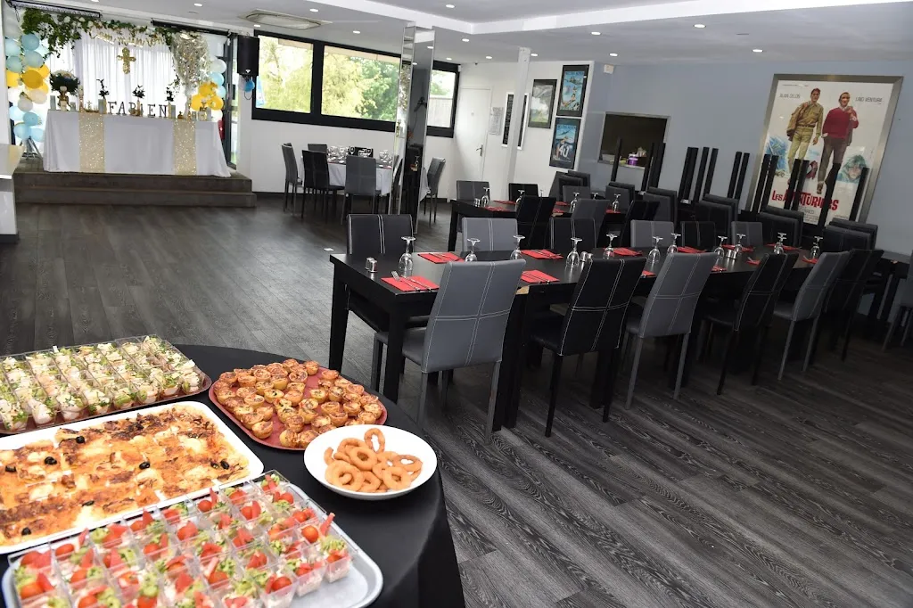 Les Aventuriers. restaurant in Moisselles