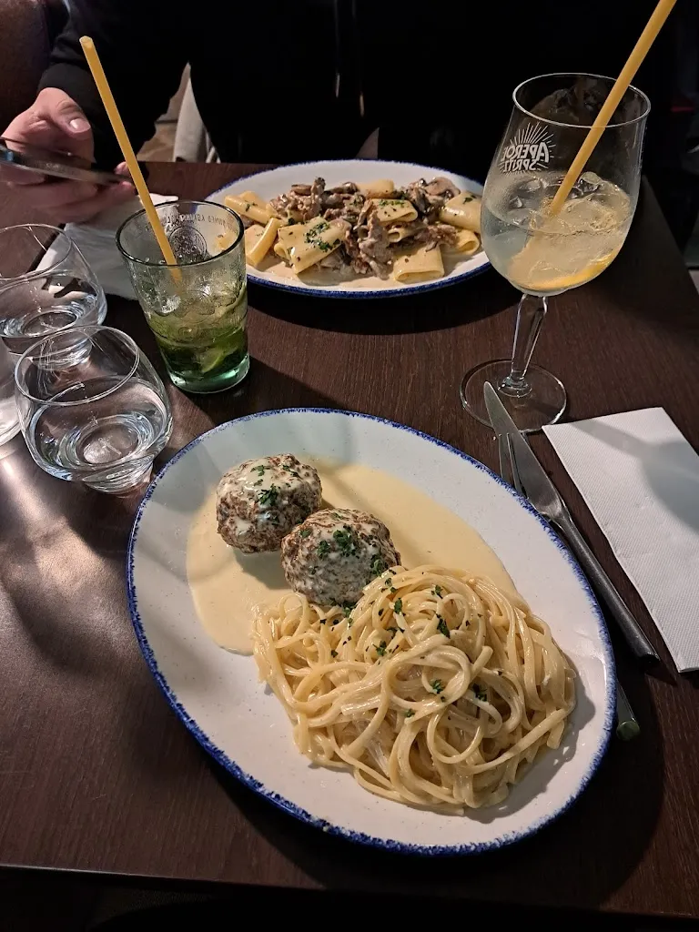 Il sole. restaurante en Domont