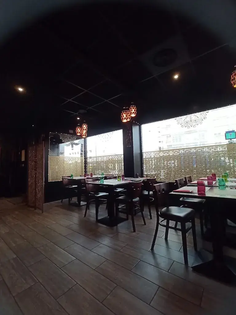 Sharon Biju_Home Indies_Athis-Mons_review