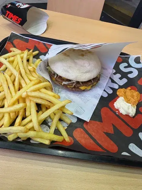 Times Square Athis Mons_Athis-Mons_slider_image_3