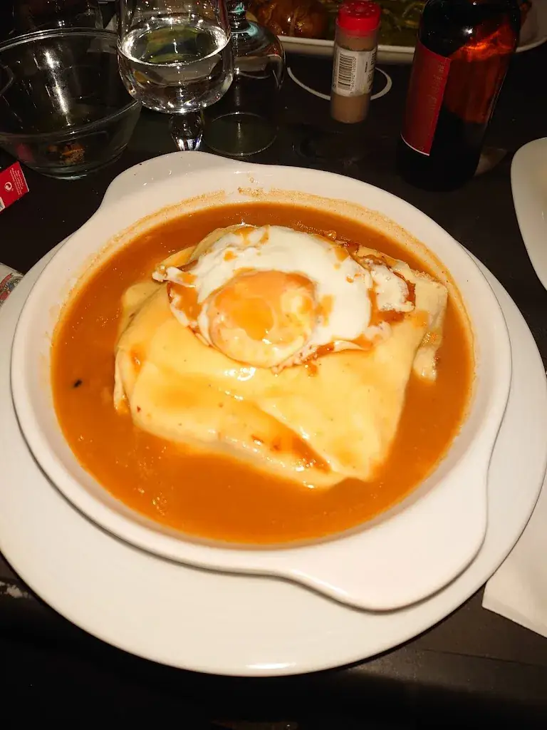 Sonia Miguel_Santa-Cruz_Athis-Mons_review