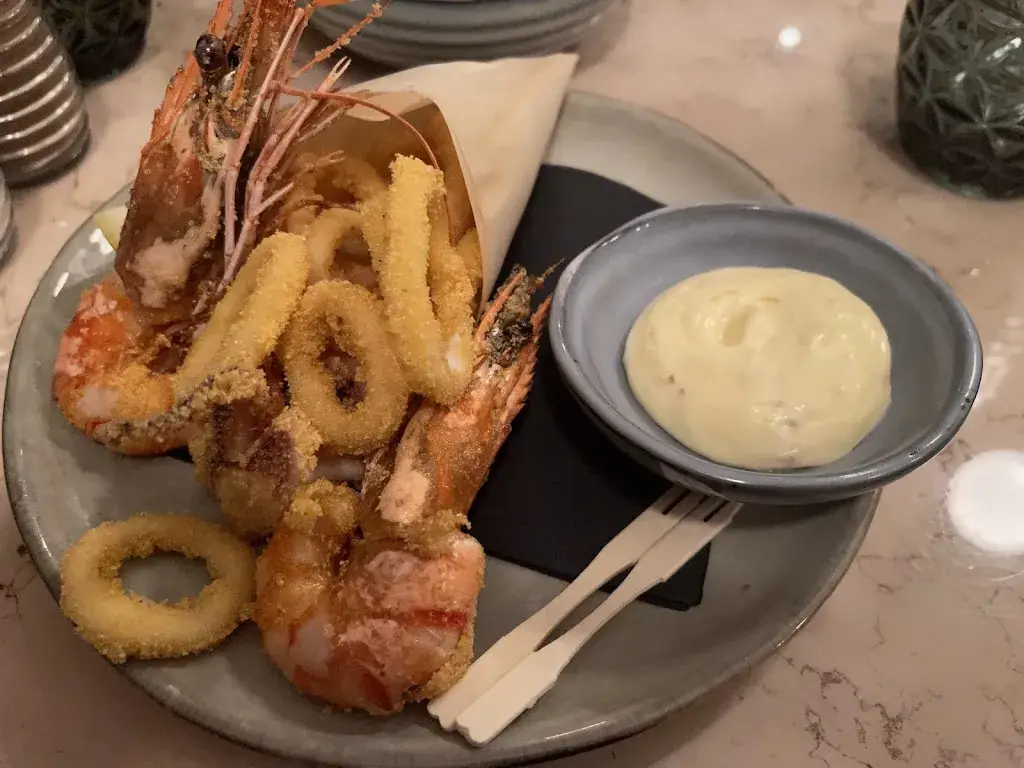 Romuald_Baciami_Asnières-sur-Seine_review