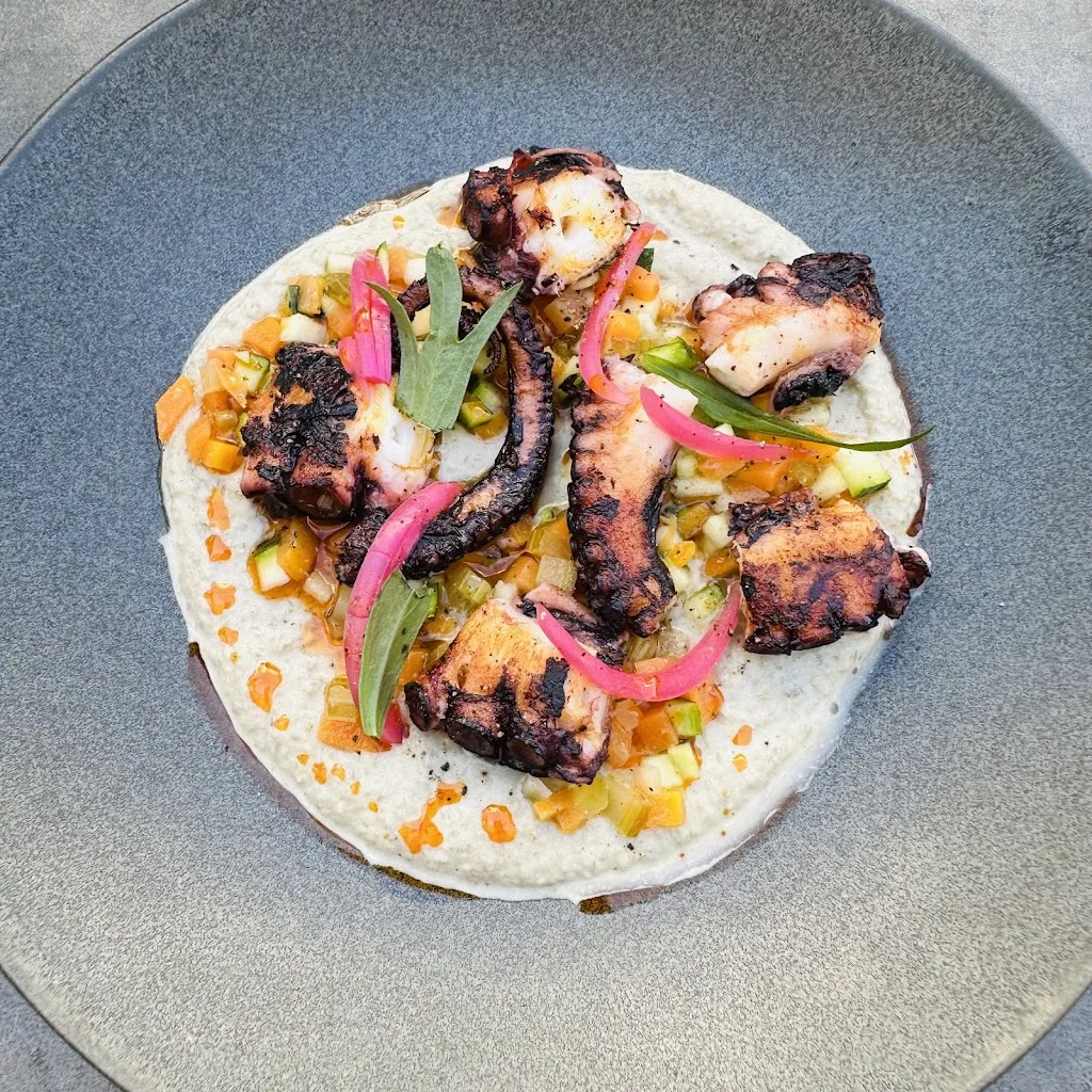 Géric HAUSER_Poulette_Asnières-sur-Seine_review