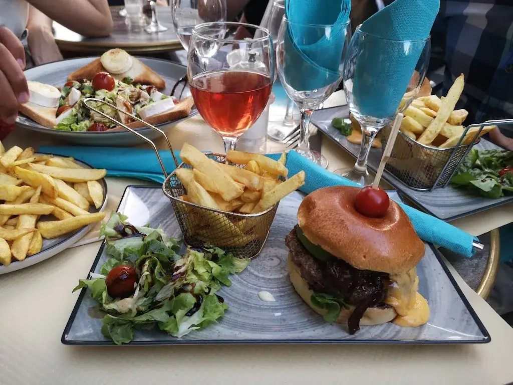 Brasserie L'étoile d'Europe_Asnières-sur-Seine_slider_image_3