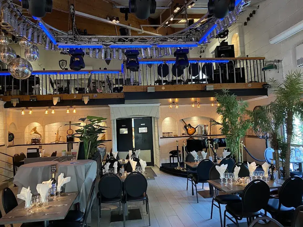 Le Plein Air restaurant in Arnouville