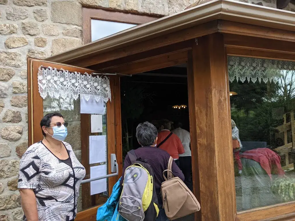 Marie-Pierre Perret_Ferme Auberge de Jameysse_Désaignes_review