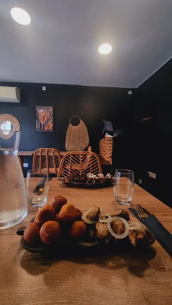 Ebony_Chez Menu Afro_Villiers-le-Bel_review