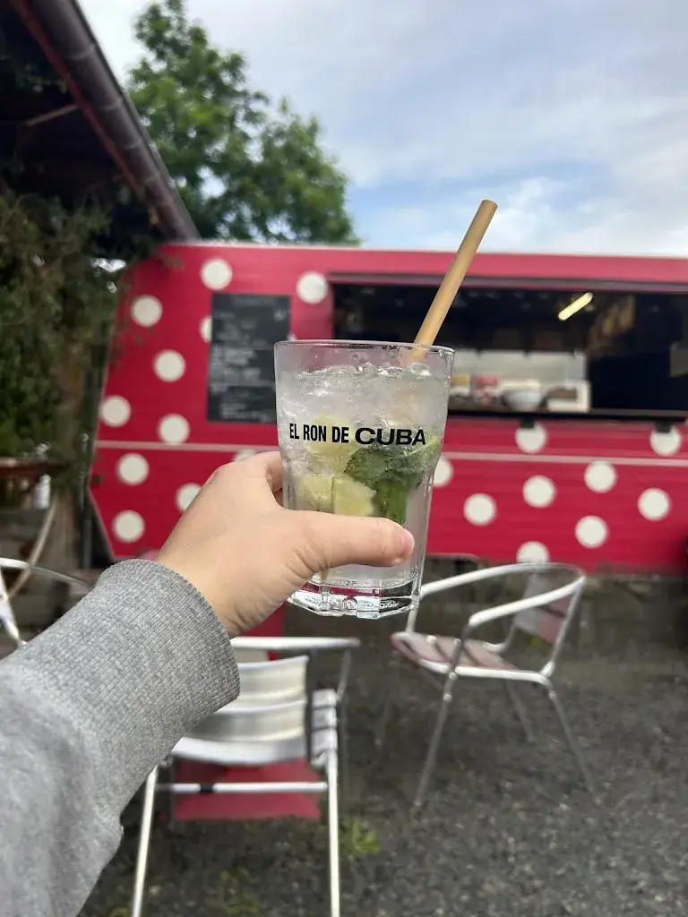 Léa Dugand _La Source, Bar Artistique_Désaignes_review