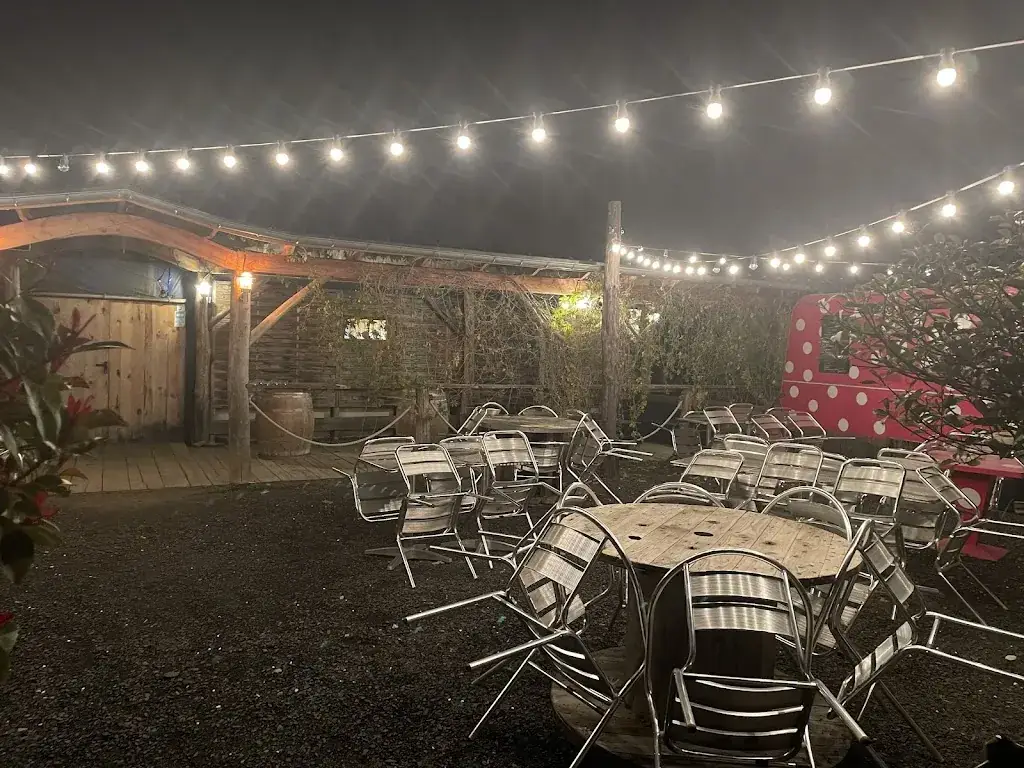 Kévin Laisne_La Source, Bar Artistique_Désaignes_review