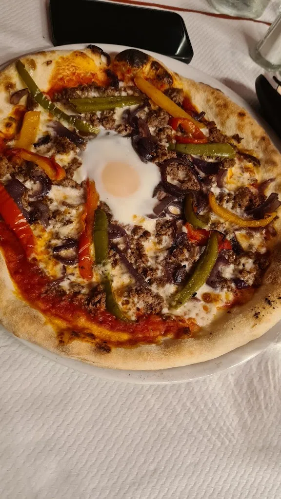 Myriam Yousfi_Benvenuti Al Sud_Gonesse_review