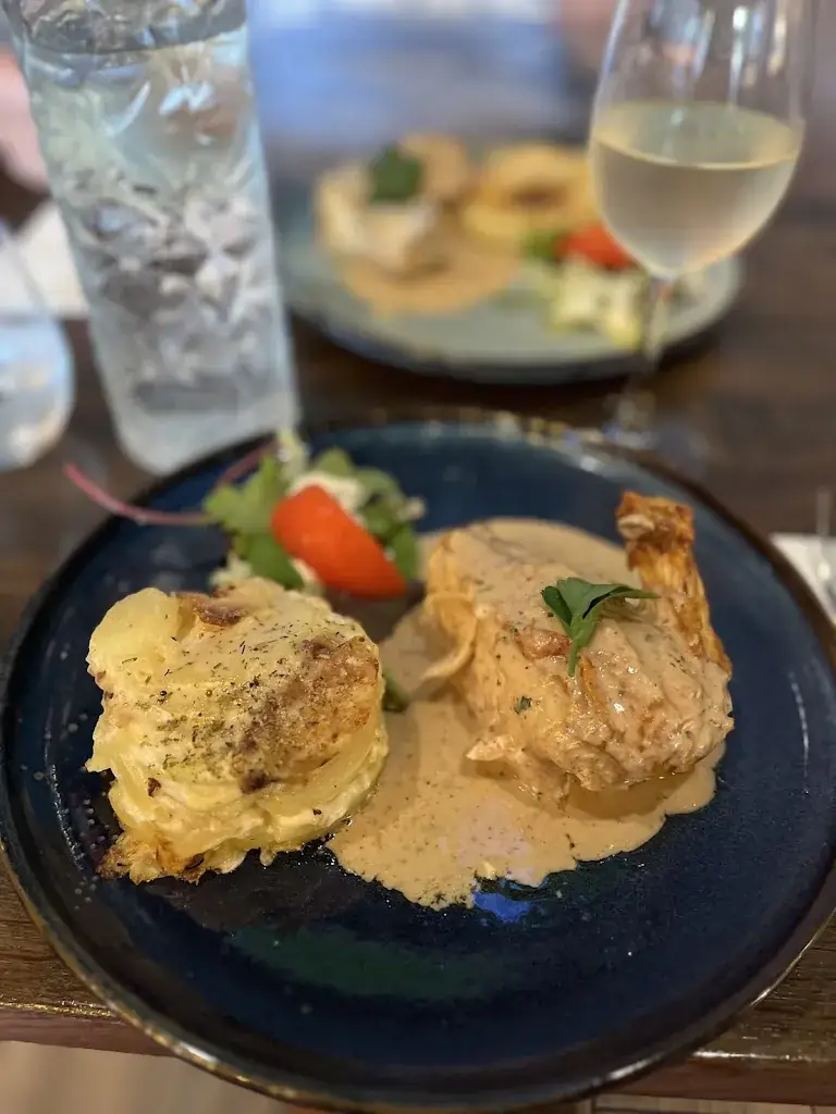 Halina Wojczuk_Le Clos - 93 AUBERVILLIERS_Aubervilliers_review