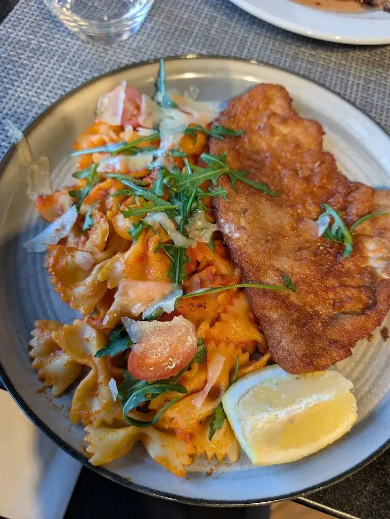 Khaled “Khaled”_Le Clos - 93 AUBERVILLIERS_Aubervilliers_review