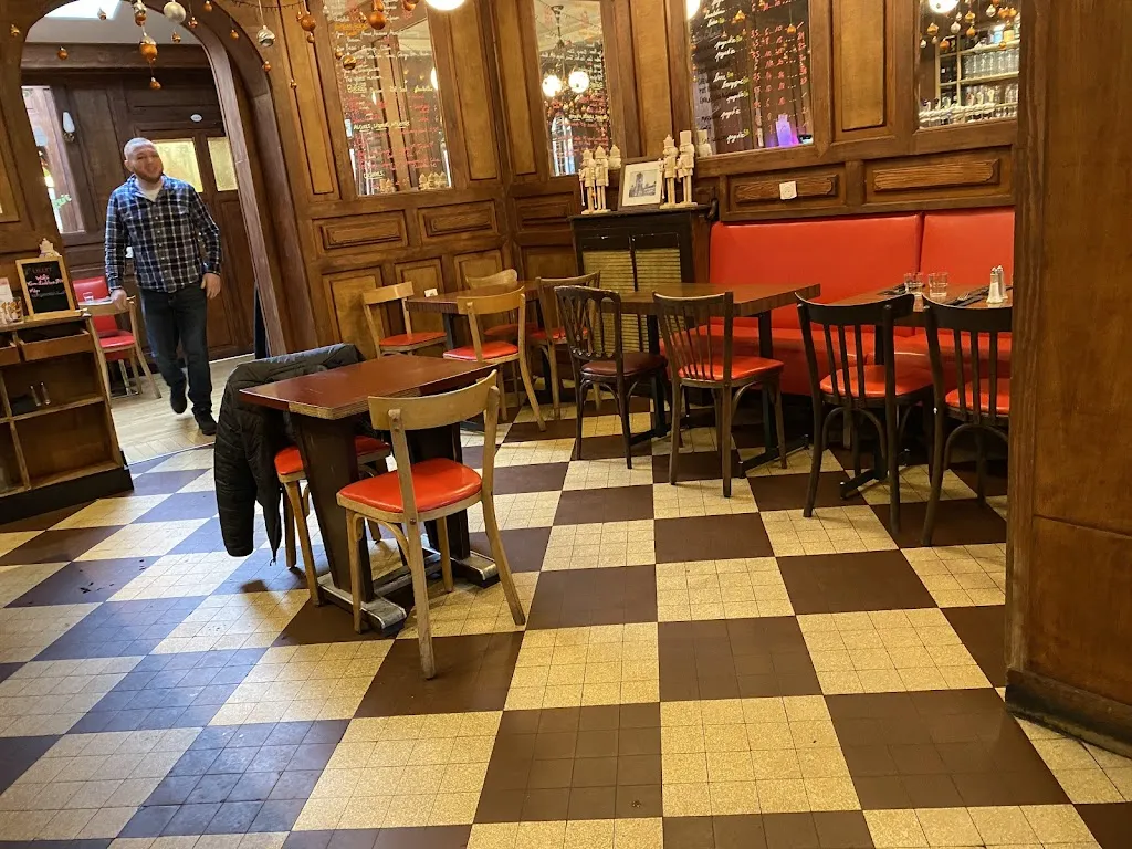 adam_Le café d'Auber_Aubervilliers_review