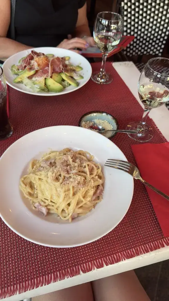 Narina Volnianska_Restaurant Le Saint Emilion Aubervilliers_Aubervilliers_review