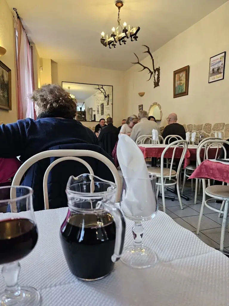 John van Straalen_Le Saint Miguel_Aubervilliers_review